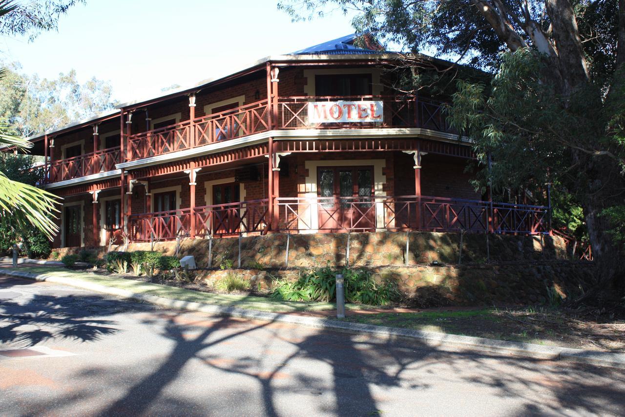 Heritage Country Motel เพิร์ท ภายนอก รูปภาพ